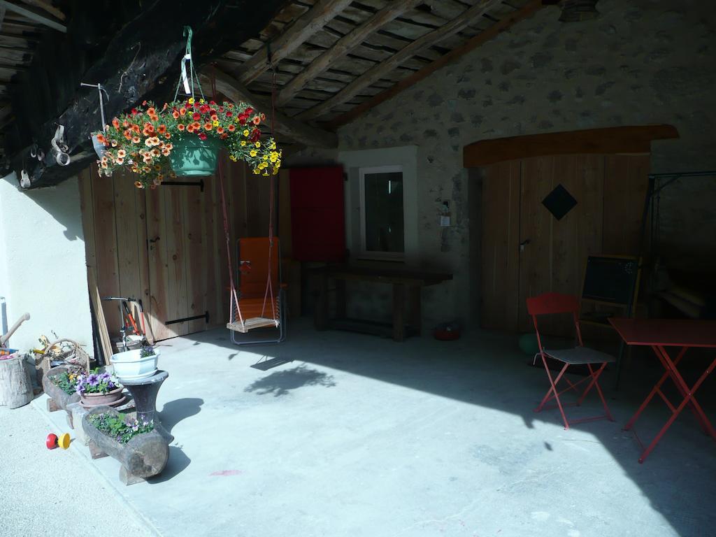 Bed and Breakfast La Grange D'Agnes Montmaur-en-Diois Zewnętrze zdjęcie